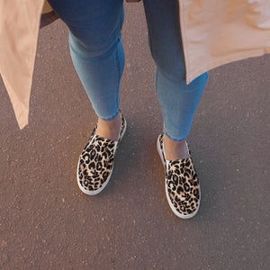 Running Leopard Women’s slip-on canvas shoes